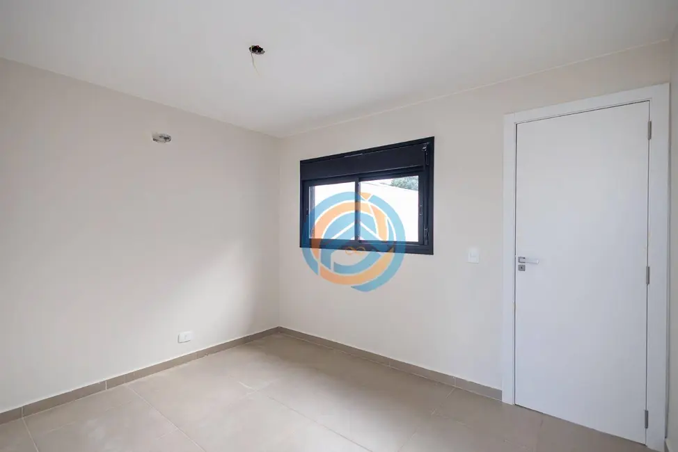 Casa com 2 quartos à venda, 120m2 em Barreirinha, Curitiba - PR - imagem 4 Foto 4 de Casa com 2 quartos à venda, 120m2 em Barreirinha, Curitiba - PR