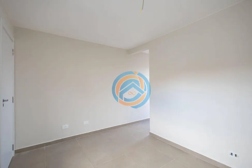 Casa com 2 quartos à venda, 120m2 em Barreirinha, Curitiba - PR - imagem 2 Foto 2 de Casa com 2 quartos à venda, 120m2 em Barreirinha, Curitiba - PR