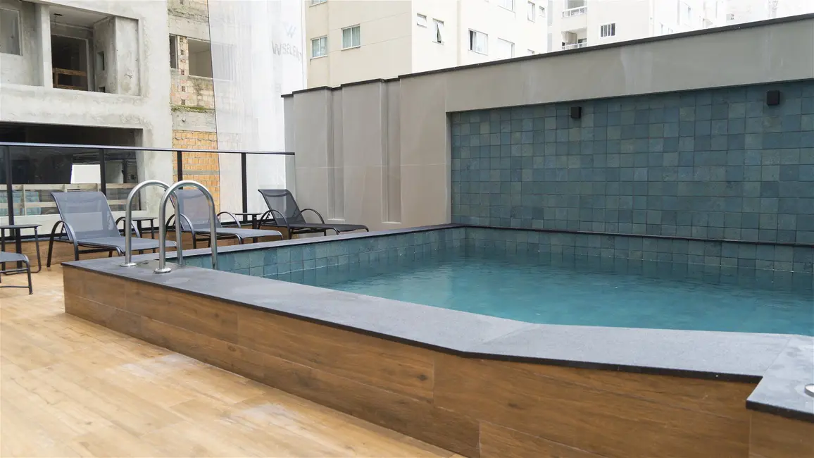 Foto 9 de Apartamento com 2 quartos à venda, 69m2 em Itapema - SC