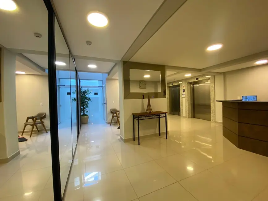 Foto 2 de Apartamento com 1 quarto à venda, 55m2 em Centro, Curitiba - PR