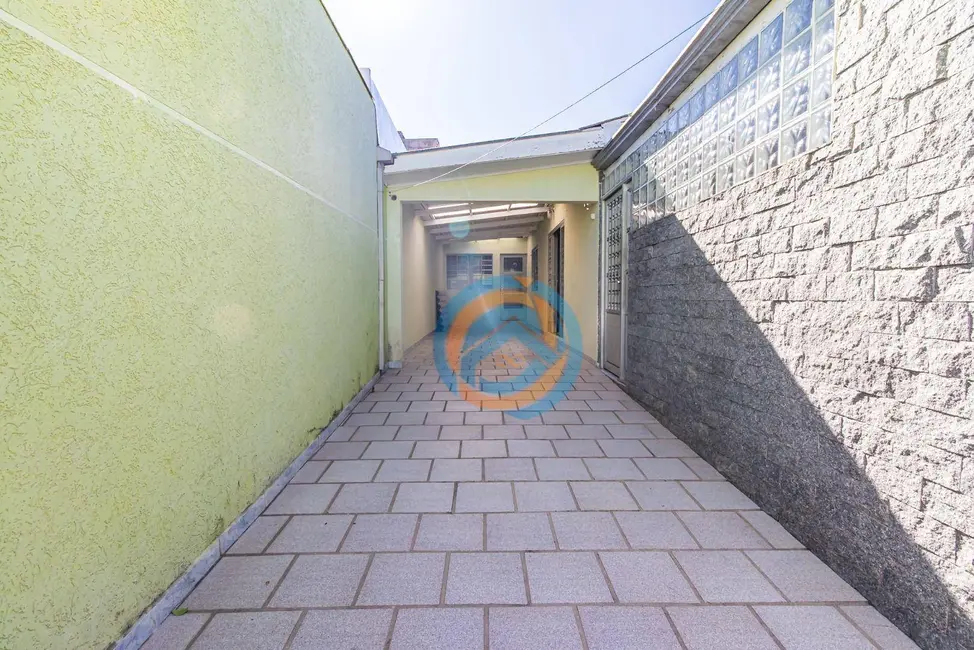 Casa com 3 quartos à venda, 200m2 em Sítio Cercado, Curitiba - PR - imagem 3 Foto 3 de Casa com 3 quartos à venda, 200m2 em Sítio Cercado, Curitiba - PR