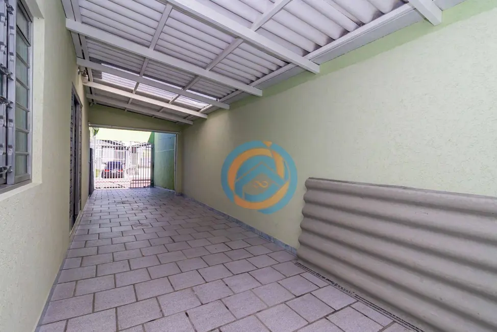 Casa com 3 quartos à venda, 200m2 em Sítio Cercado, Curitiba - PR - imagem 5 Foto 5 de Casa com 3 quartos à venda, 200m2 em Sítio Cercado, Curitiba - PR