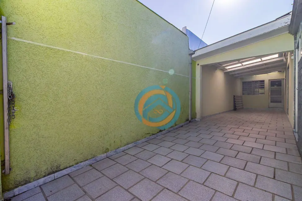 Casa com 3 quartos à venda, 200m2 em Sítio Cercado, Curitiba - PR - imagem 4 Foto 4 de Casa com 3 quartos à venda, 200m2 em Sítio Cercado, Curitiba - PR