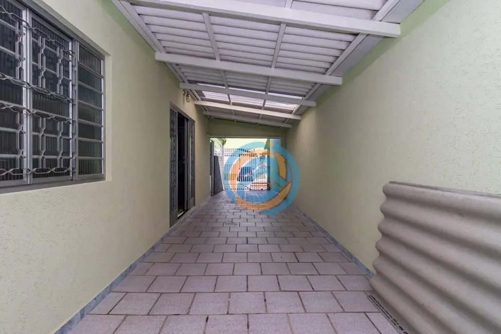 Casa com 3 quartos à venda, 200m2 em Sítio Cercado, Curitiba - PR - imagem 6 Foto 6 de Casa com 3 quartos à venda, 200m2 em Sítio Cercado, Curitiba - PR
