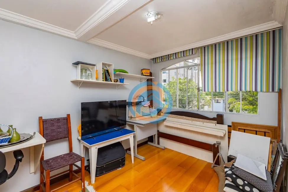 Sobrado com 5 quartos à venda, 613m2 em Jardim das Américas, Curitiba - PR - imagem 2 Foto 2 de Sobrado com 5 quartos à venda, 613m2 em Jardim das Américas, Curitiba - PR