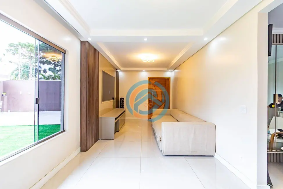 Foto 1 de Casa com 5 quartos à venda, 678m2 em Uberaba, Curitiba - PR