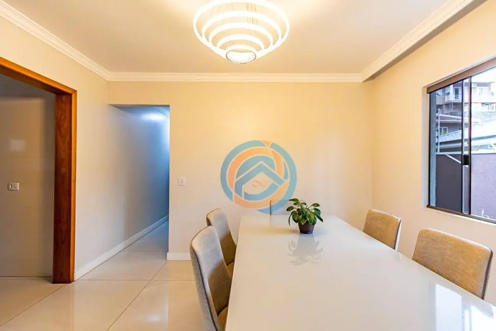 Foto 3 de Casa com 5 quartos à venda, 678m2 em Uberaba, Curitiba - PR