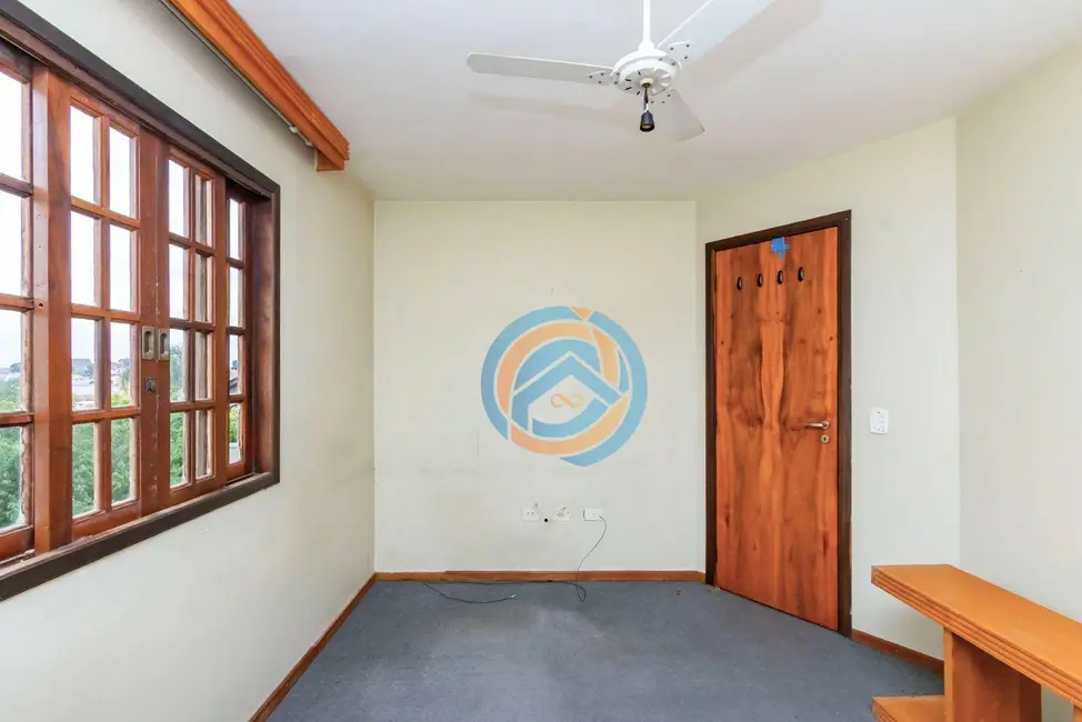 Sobrado com 3 quartos à venda, 119m2 em Alto Boqueirão, Curitiba - PR - imagem 8 Foto 8 de Sobrado com 3 quartos à venda, 119m2 em Alto Boqueirão, Curitiba - PR