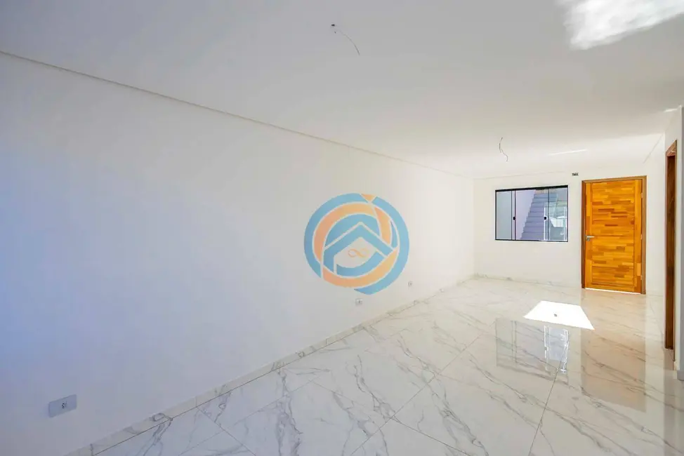 Sobrado com 3 quartos à venda, 141m2 em São Braz, Curitiba - PR - imagem 9 Foto 9 de Sobrado com 3 quartos à venda, 141m2 em São Braz, Curitiba - PR