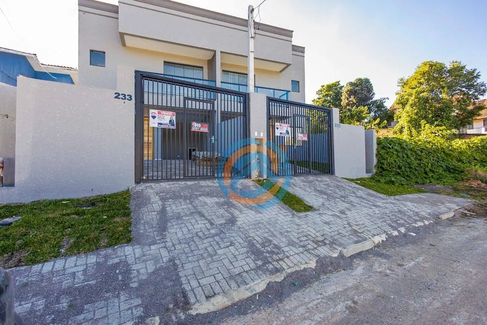 Sobrado com 3 quartos à venda, 141m2 em São Braz, Curitiba - PR - imagem 5 Foto 5 de Sobrado com 3 quartos à venda, 141m2 em São Braz, Curitiba - PR