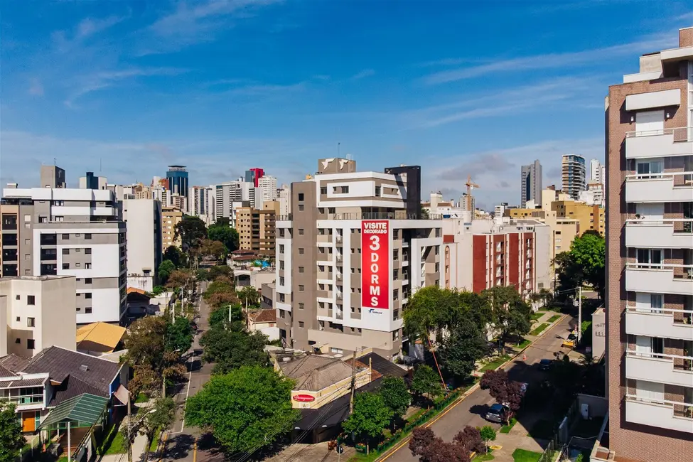 Apartamento com 3 quartos à venda, 197m2 em Juvevê, Curitiba - PR - imagem 8 Foto 8 de Apartamento com 3 quartos à venda, 197m2 em Juvevê, Curitiba - PR