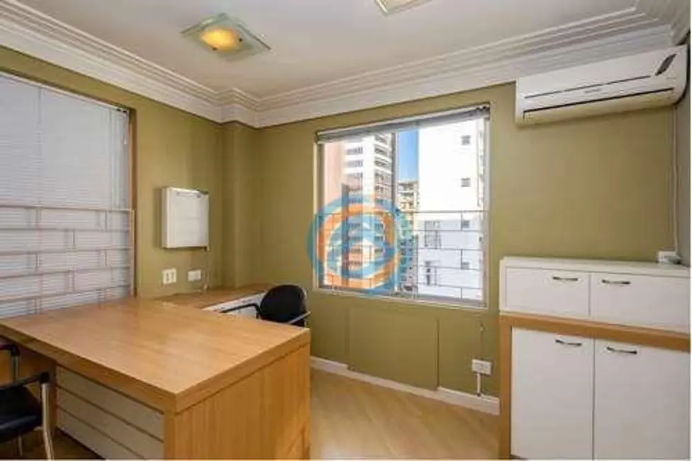 Foto 1 de Sala Comercial para alugar, 52m2 em Centro, Curitiba - PR