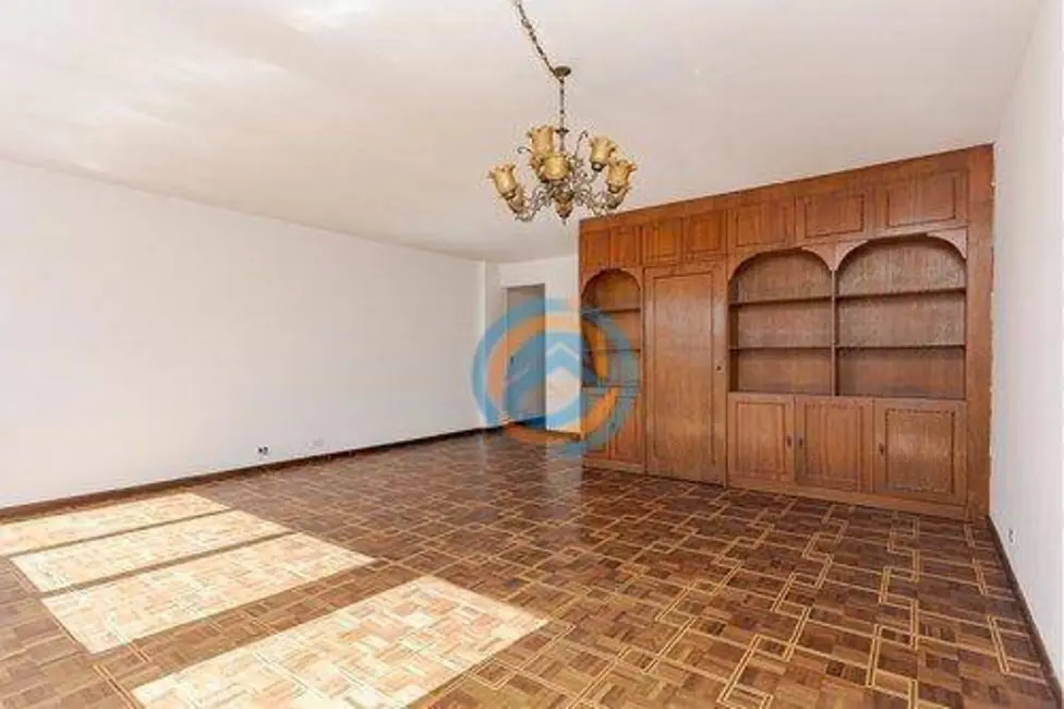 Apartamento com 3 quartos à venda, 164m2 em Centro, Curitiba - PR - imagem 2 Foto 2 de Apartamento com 3 quartos à venda, 164m2 em Centro, Curitiba - PR