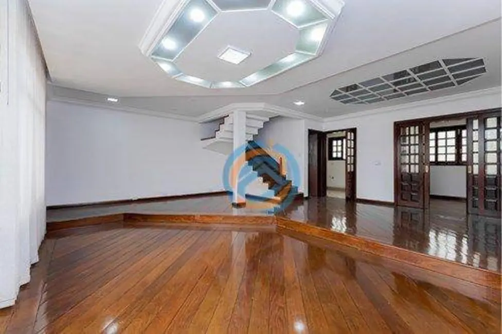 Foto 1 de Sobrado com 6 quartos à venda, 434m2 em Mercês, Curitiba - PR