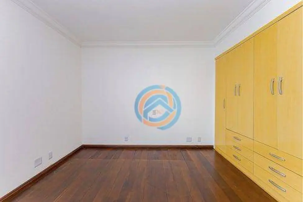 Foto 4 de Sobrado com 6 quartos à venda, 434m2 em Mercês, Curitiba - PR