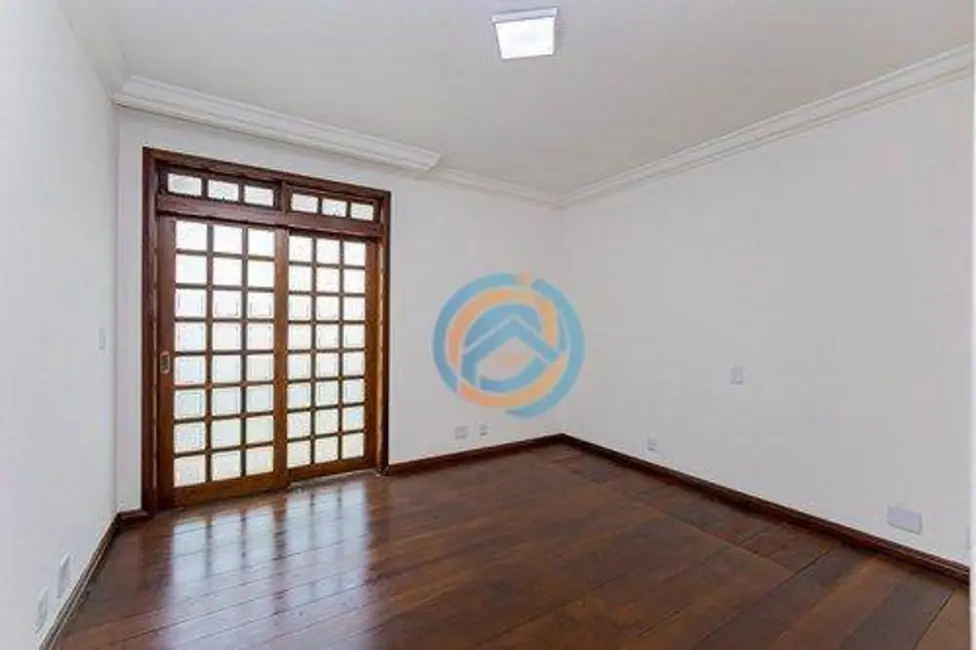 Foto 5 de Sobrado com 6 quartos à venda, 434m2 em Mercês, Curitiba - PR