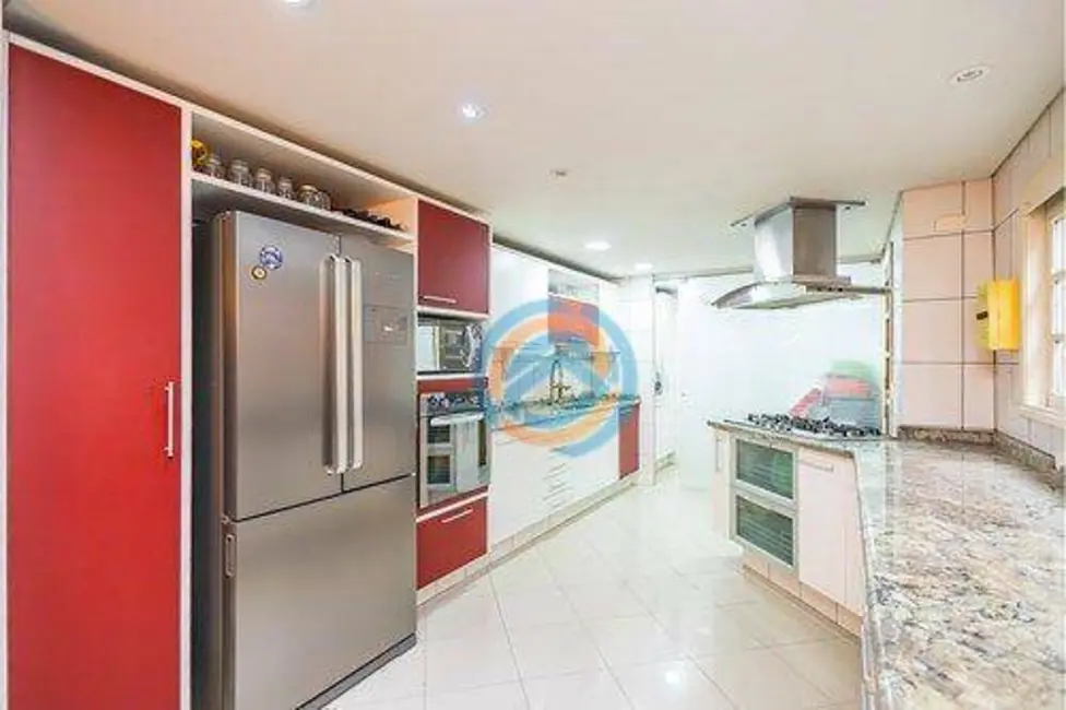 Casa com 4 quartos à venda, 478m2 em Rebouças, Curitiba - PR - imagem 9 Foto 9 de Casa com 4 quartos à venda, 478m2 em Rebouças, Curitiba - PR