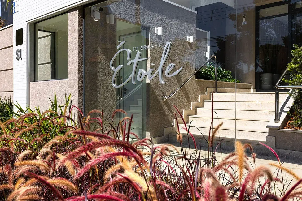 Foto 3 de Apartamento com 3 quartos à venda, 215m2 em Ahú, Curitiba - PR