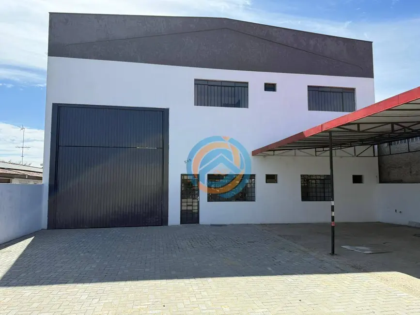Foto 1 de Armazém / Galpão para alugar, 754m2 em Hauer, Curitiba - PR