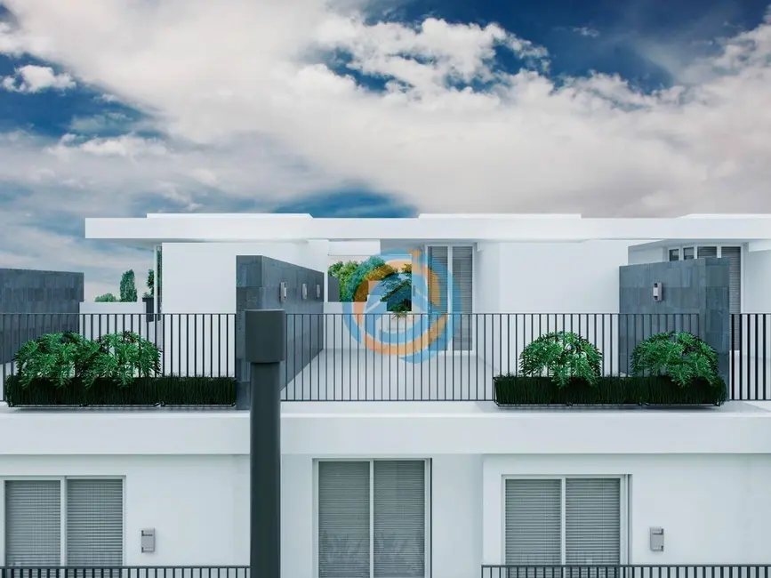 Sobrado com 3 quartos à venda, 139m2 em Hugo Lange, Curitiba - PR - imagem 6 Foto 6 de Sobrado com 3 quartos à venda, 139m2 em Hugo Lange, Curitiba - PR