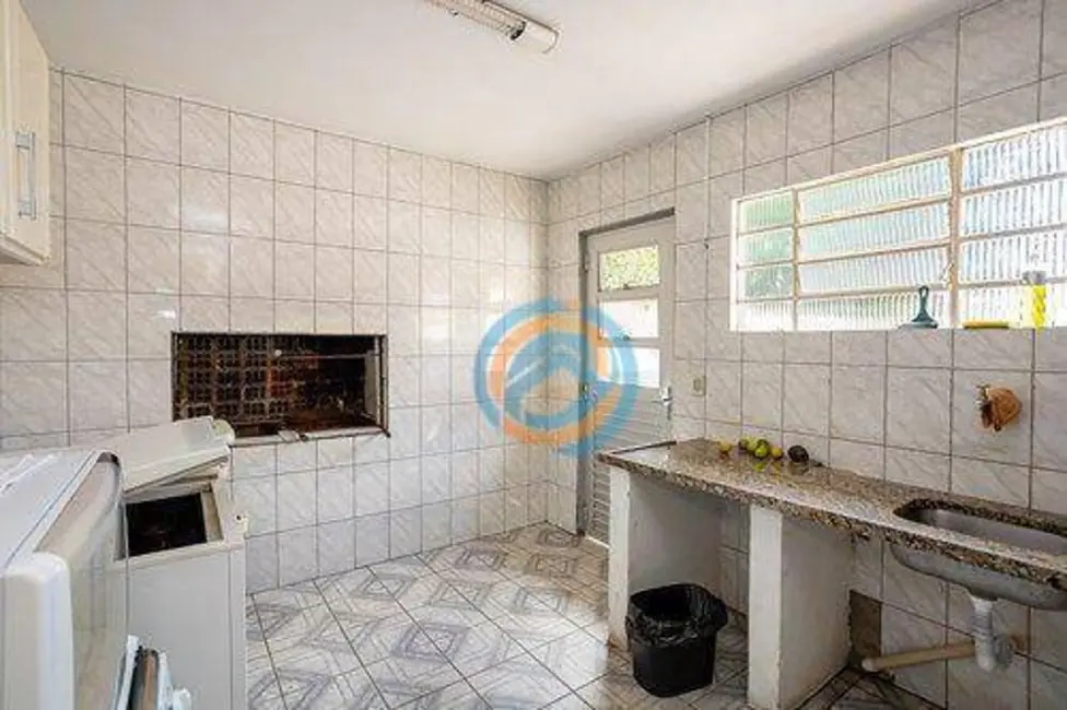 Apartamento com 2 quartos à venda, 45m2 em Colônia Rio Grande, Sao Jose Dos Pinhais - PR - imagem 5 Foto 5 de Apartamento com 2 quartos à venda, 45m2 em Colônia Rio Grande, Sao Jose Dos Pinhais - PR