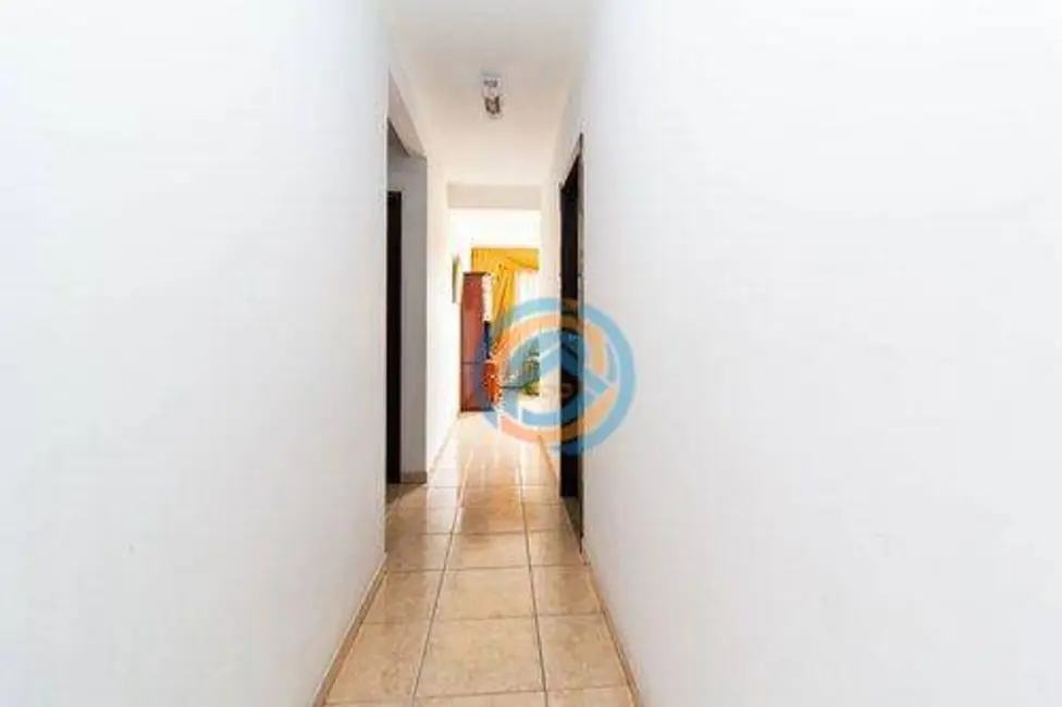 Casa com 4 quartos à venda, 576m2 em Pinheirinho, Curitiba - PR - imagem 6 Foto 6 de Casa com 4 quartos à venda, 576m2 em Pinheirinho, Curitiba - PR
