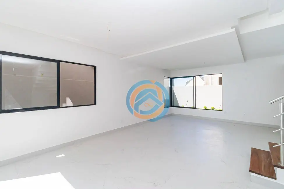 Foto 9 de Sobrado com 3 quartos à venda, 123m2 em Uberaba, Curitiba - PR