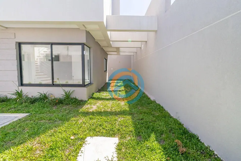 Foto 4 de Sobrado com 3 quartos à venda, 123m2 em Uberaba, Curitiba - PR