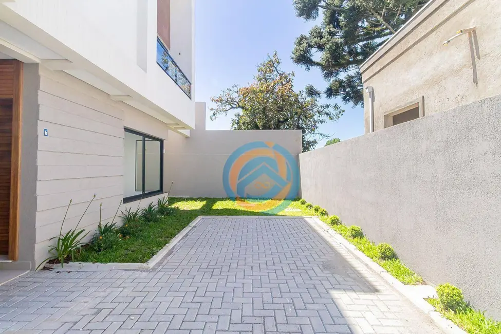 Foto 3 de Sobrado com 3 quartos à venda, 123m2 em Uberaba, Curitiba - PR