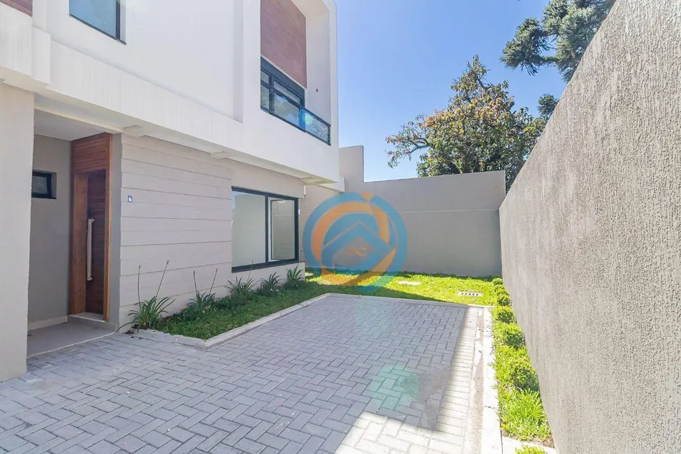 Foto 2 de Sobrado com 3 quartos à venda, 123m2 em Uberaba, Curitiba - PR