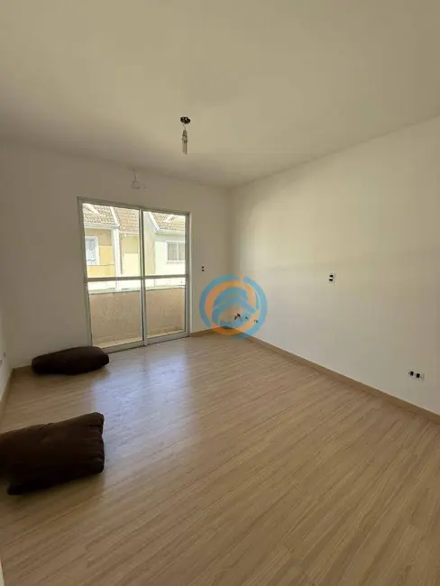 Sobrado com 3 quartos à venda, 145m2 em Uberaba, Curitiba - PR - imagem 8 Foto 8 de Sobrado com 3 quartos à venda, 145m2 em Uberaba, Curitiba - PR