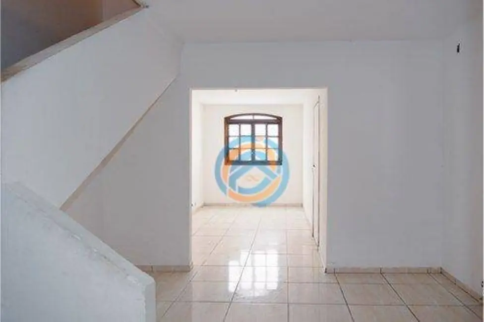 Foto 6 de Sobrado com 3 quartos à venda, 192m2 em Capão Raso, Curitiba - PR