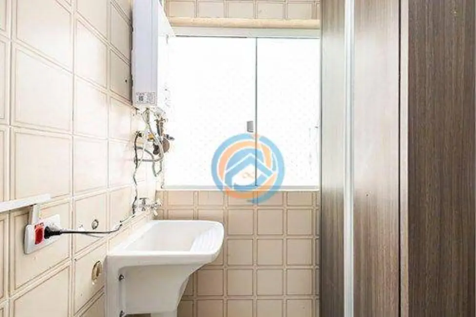 Apartamento com 3 quartos à venda, 90m2 em Vila Izabel, Curitiba - PR - imagem 9 Foto 9 de Apartamento com 3 quartos à venda, 90m2 em Vila Izabel, Curitiba - PR