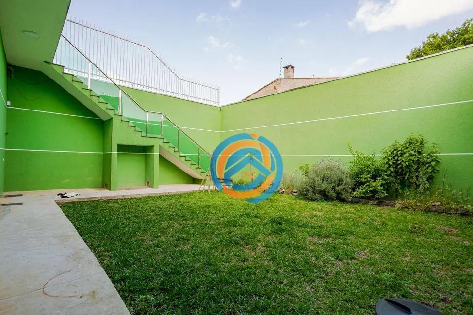 Casa com 2 quartos à venda, 297m2 em Guaíra, Curitiba - PR - imagem 4 Foto 4 de Casa com 2 quartos à venda, 297m2 em Guaíra, Curitiba - PR