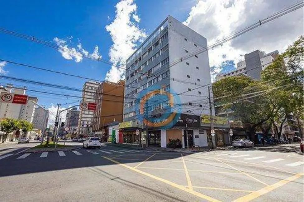 Apartamento com 1 quarto para alugar, 27m2 em Centro, Curitiba - PR - imagem 2 Foto 2 de Apartamento com 1 quarto para alugar, 27m2 em Centro, Curitiba - PR