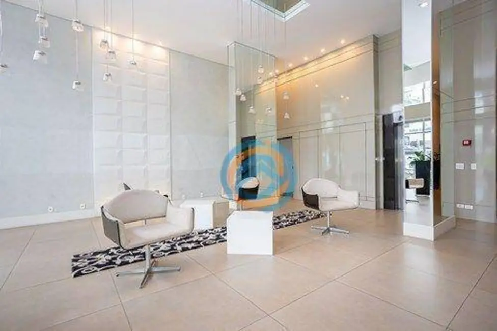 Apartamento com 1 quarto para alugar, 65m2 em Campina do Siqueira, Curitiba - PR - imagem 2 Foto 2 de Apartamento com 1 quarto para alugar, 65m2 em Campina do Siqueira, Curitiba - PR
