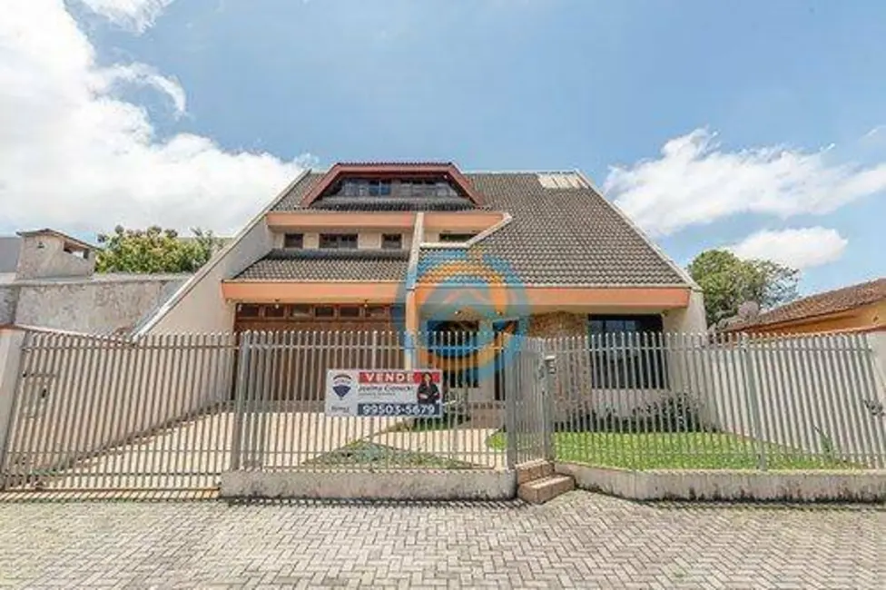 Casa com 4 quartos à venda, 360m2 em Capão Raso, Curitiba - PR - imagem 1 Foto 1 de Casa com 4 quartos à venda, 360m2 em Capão Raso, Curitiba - PR