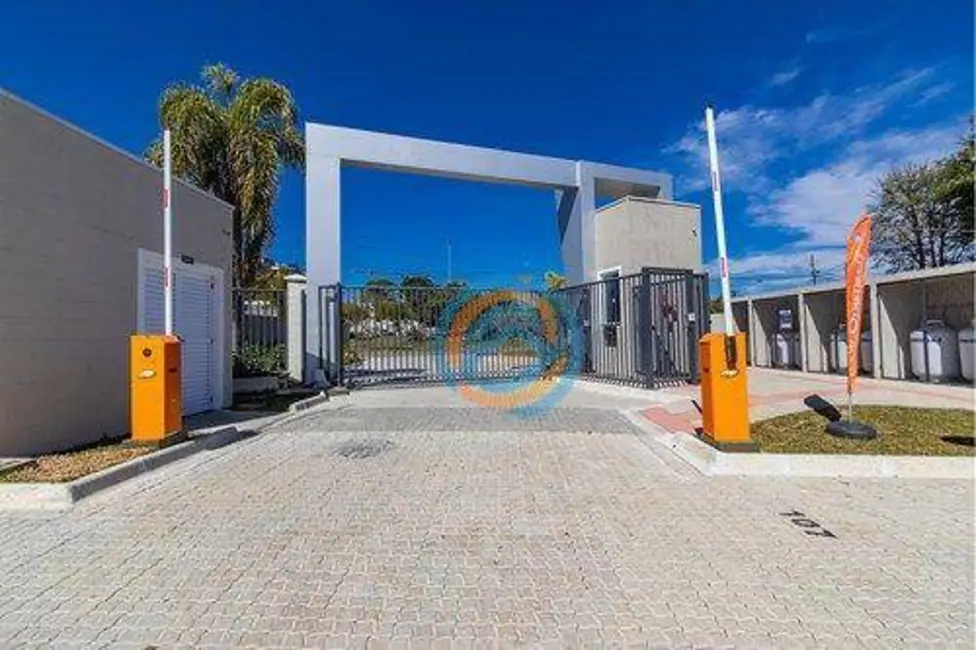 Apartamento com 2 quartos para alugar, 59m2 em Fanny, Curitiba - PR - imagem 2 Foto 2 de Apartamento com 2 quartos para alugar, 59m2 em Fanny, Curitiba - PR