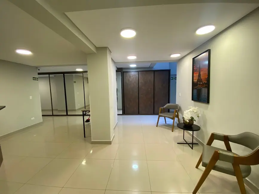 Apartamento com 1 quarto à venda, 55m2 em Centro, Curitiba - PR - imagem 5 Foto 5 de Apartamento com 1 quarto à venda, 55m2 em Centro, Curitiba - PR