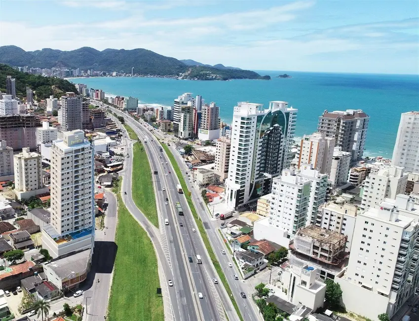 Foto 4 de Apartamento com 2 quartos à venda, 67m2 em Itapema - SC