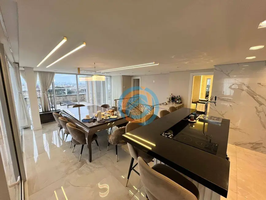 Foto 7 de Apartamento com 3 quartos para alugar, 313m2 em Batel, Curitiba - PR