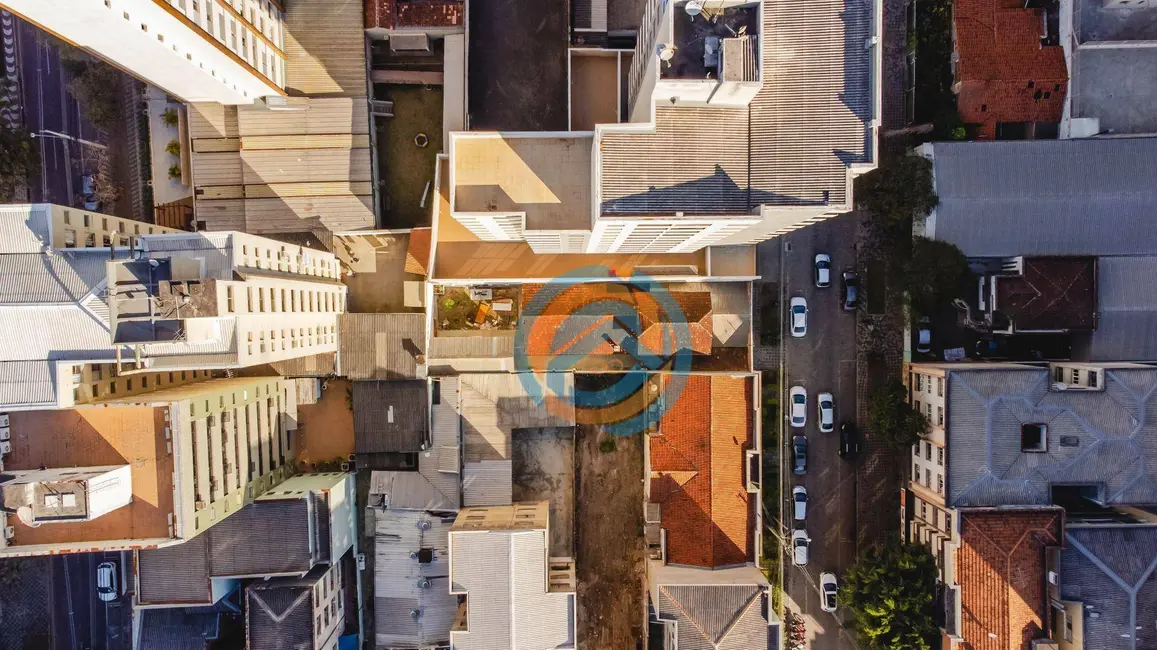 Foto 40 de Casa para alugar, 360m2 em Centro, Curitiba - PR