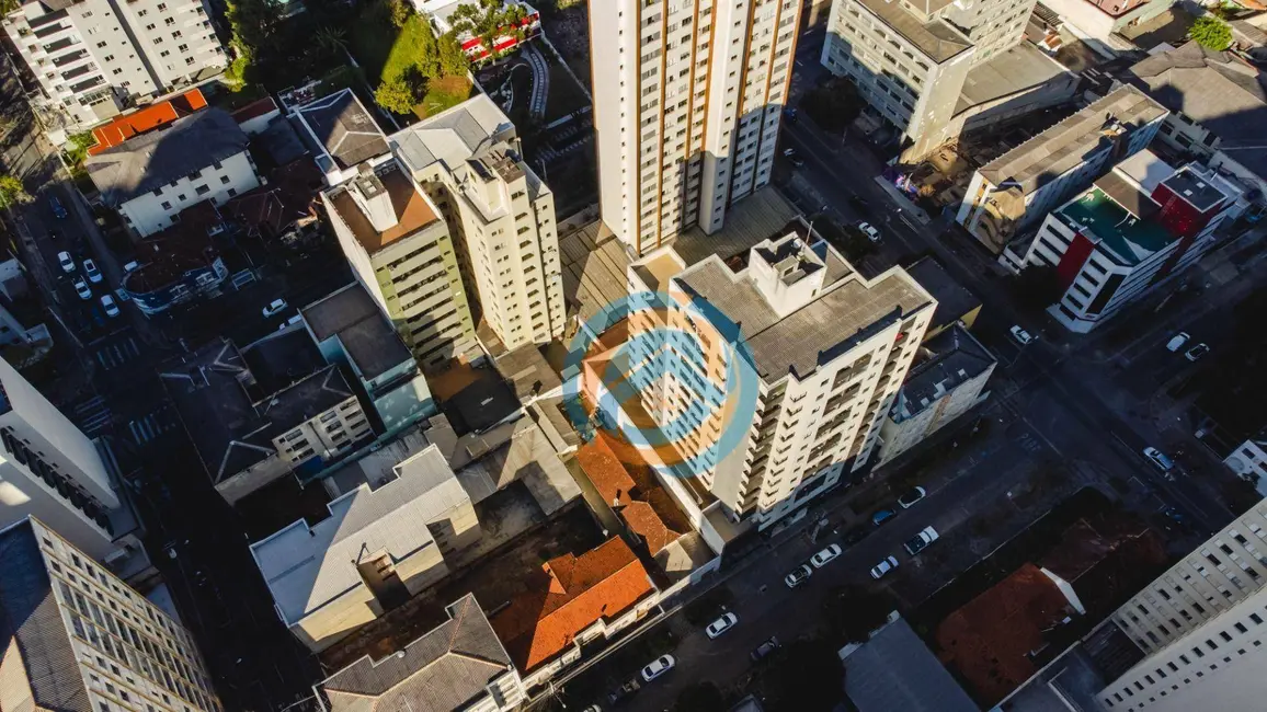 Foto 29 de Casa para alugar, 360m2 em Centro, Curitiba - PR