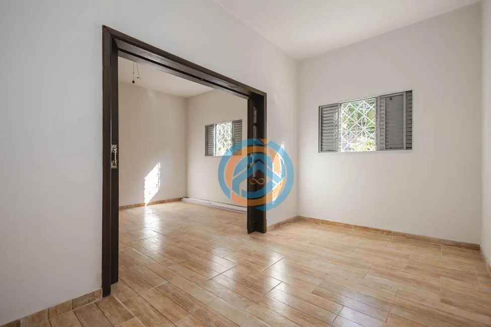 Foto 4 de Casa com 4 quartos para alugar, 360m2 em Centro, Curitiba - PR