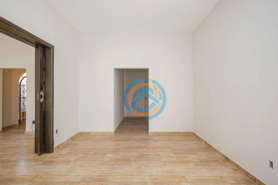 Foto 6 de Casa com 4 quartos para alugar, 360m2 em Centro, Curitiba - PR