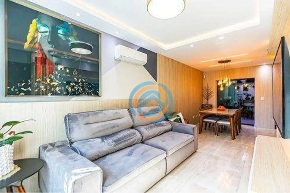 Foto 1 de Sobrado com 3 quartos à venda, 125m2 em Jardim das Américas, Curitiba - PR