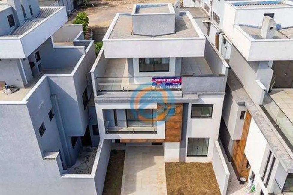 Foto 5 de Sobrado com 3 quartos à venda, 156m2 em Fanny, Curitiba - PR