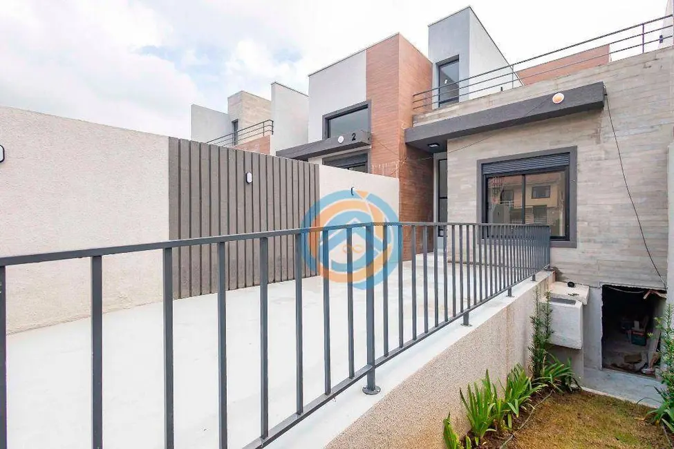 Foto 1 de Sobrado com 3 quartos à venda, 120m2 em Barreirinha, Curitiba - PR