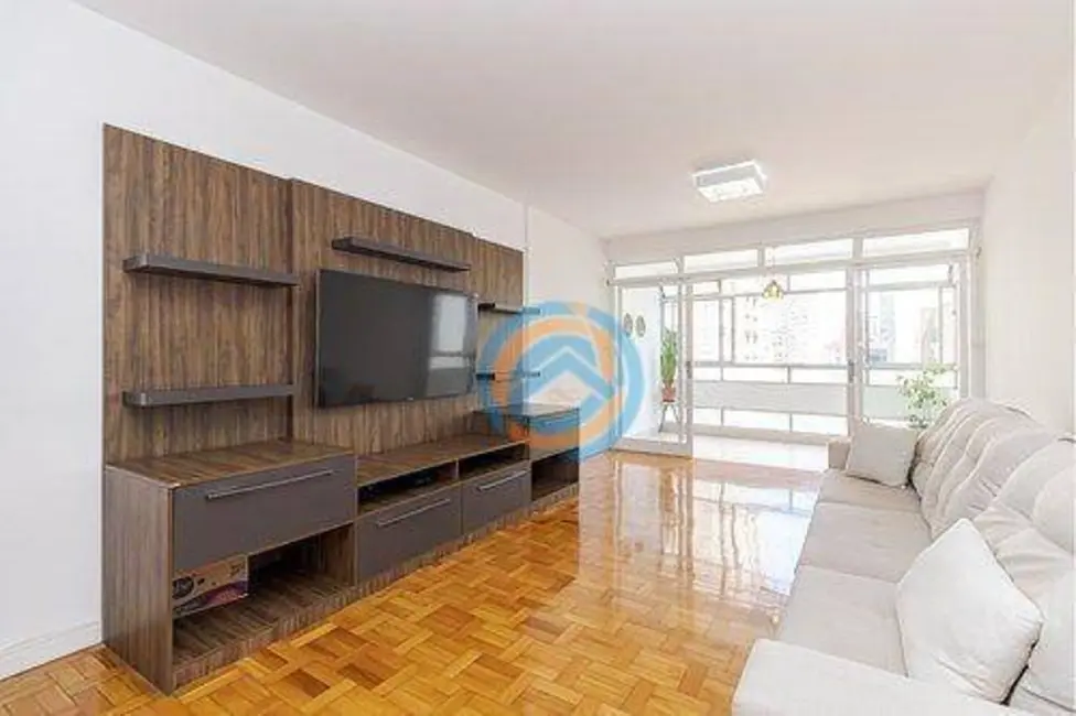 Apartamento com 3 quartos à venda, 220m2 em Batel, Curitiba - PR - imagem 4 Foto 4 de Apartamento com 3 quartos à venda, 220m2 em Batel, Curitiba - PR