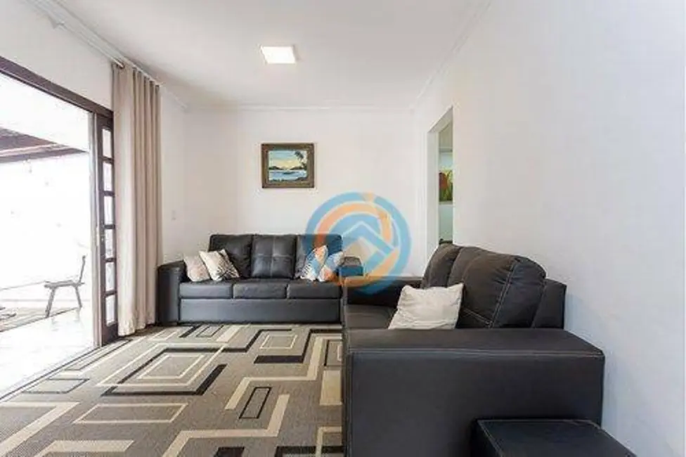 Foto 2 de Casa com 4 quartos à venda, 312m2 em Novo Mundo, Curitiba - PR